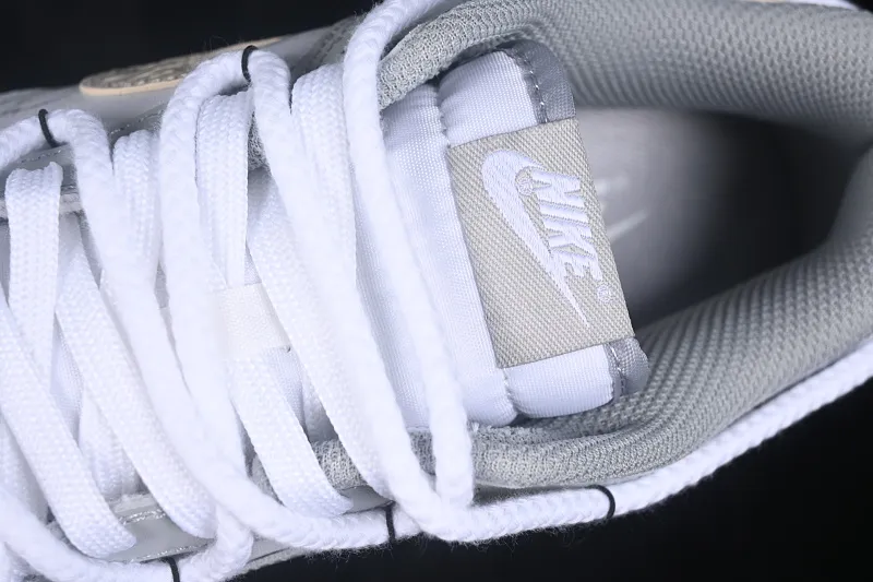 All categories Nk SB Dunk Series Nk SB Dunk Low High-end customized low-top sneakers Nike SB Dunk Low straps Anniversary high-end customized low-top casual sneakers HF5441-105